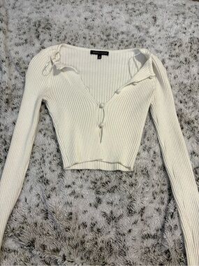 Kendall & Kylie Cream Ribbed Tie-Front Cropped Button Up Long Sleeve Top